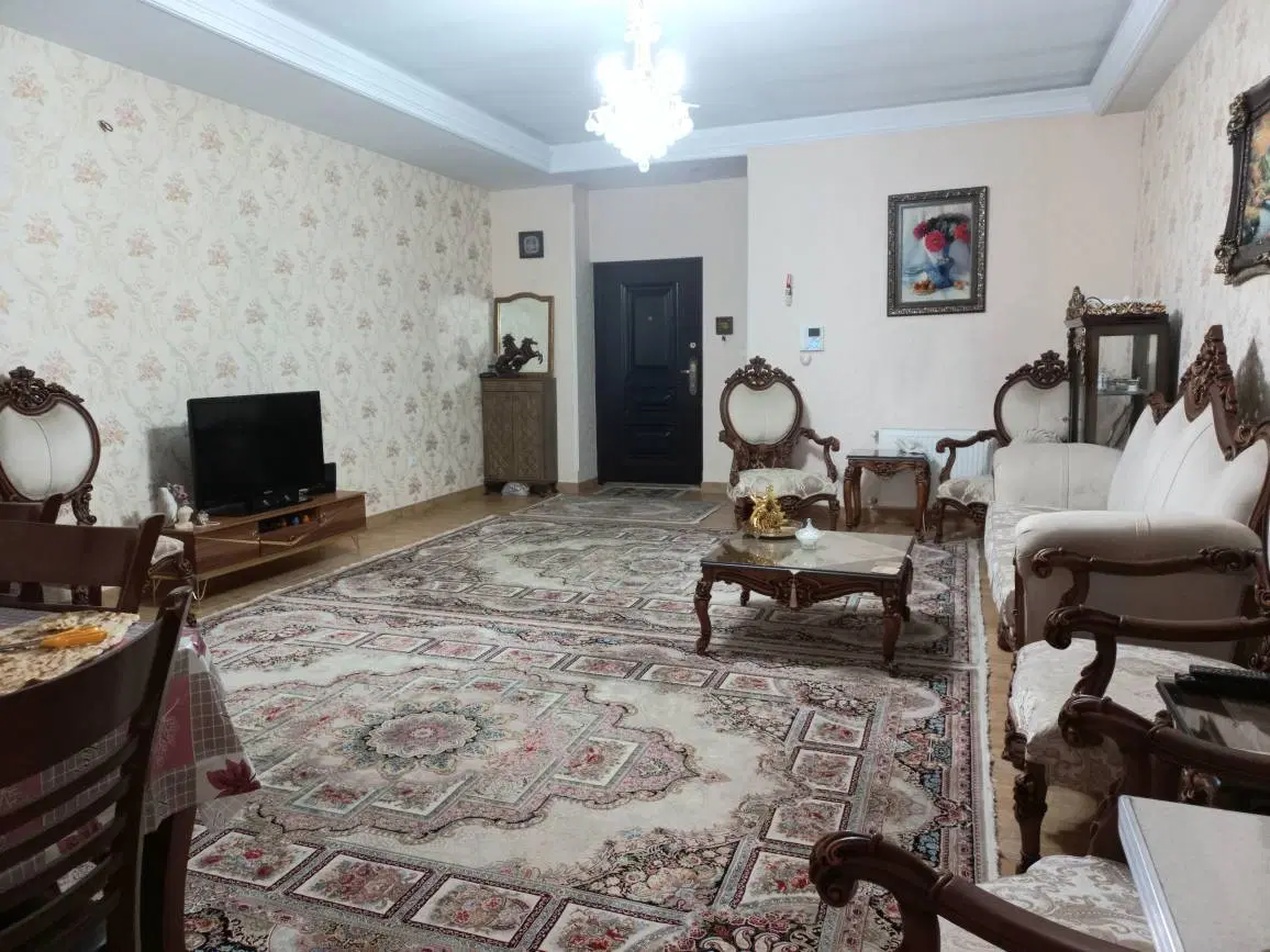 خونه ۸۳ متر دو خواب