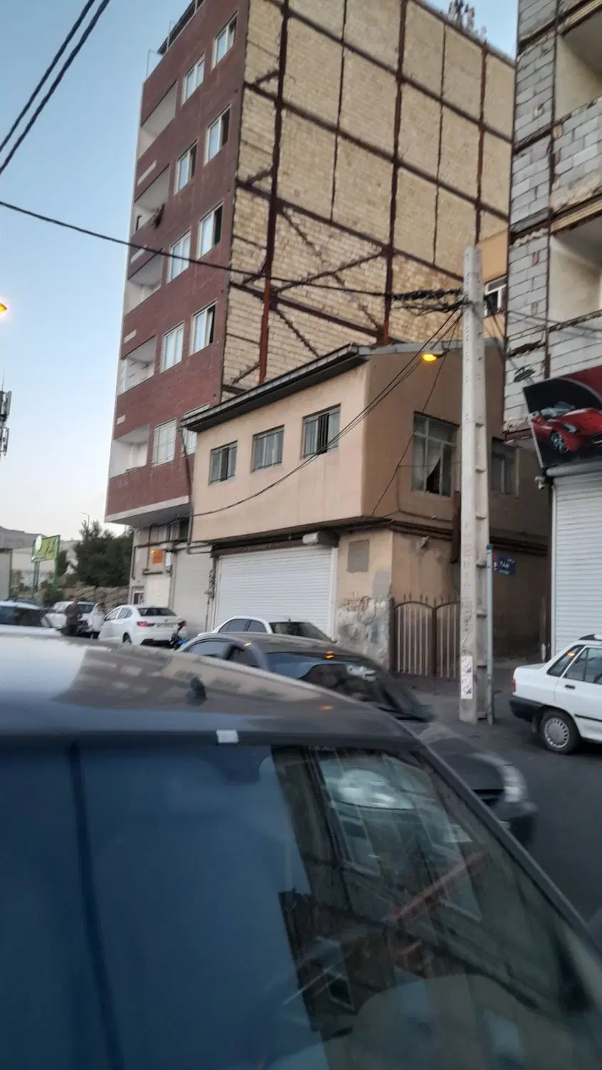 رهن واجاره درخیابان عباسی اول احمد اباد