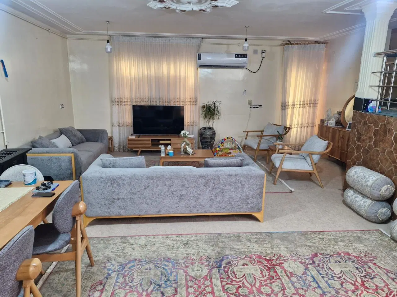 طبقه بالا کارکنان
