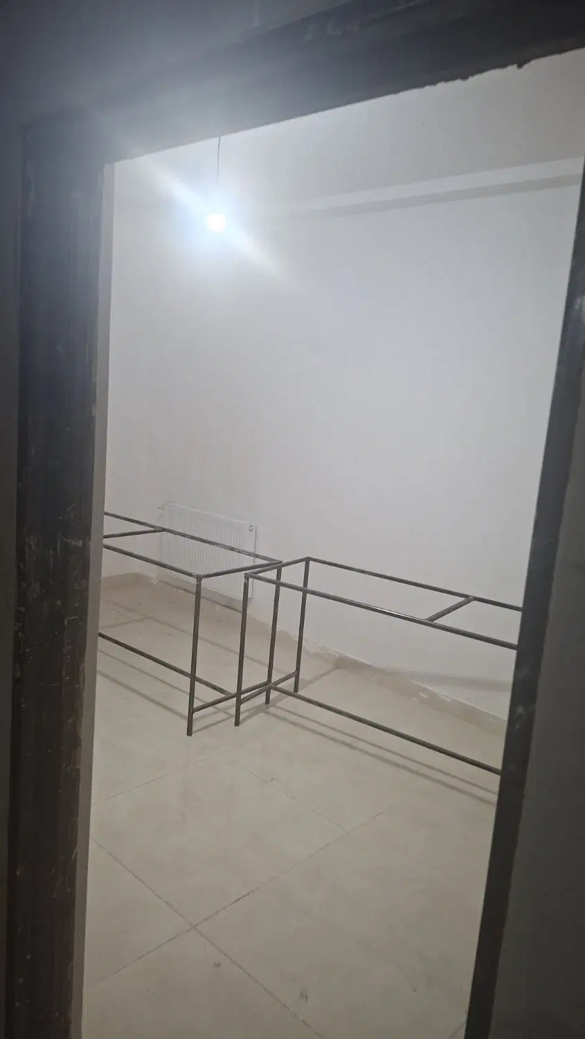 تجاری ۳۰۰ متری فلکه فردوس