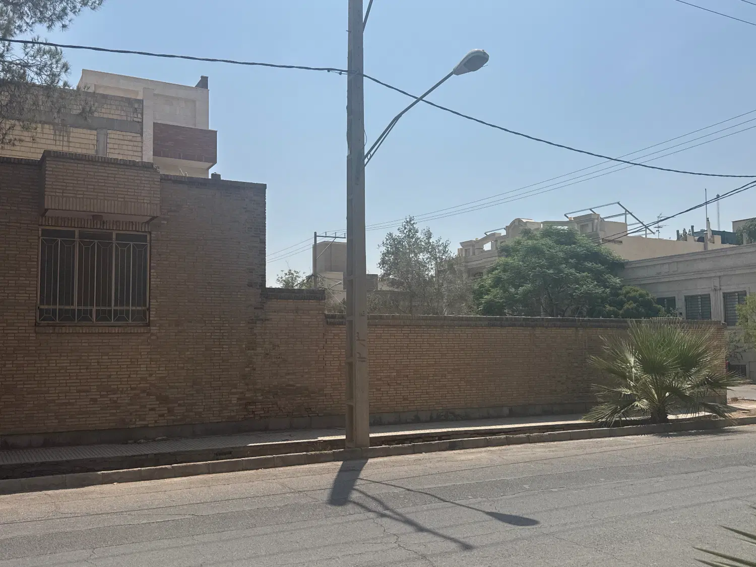 فروش کلنگی ۸۰۰متری با پروانه  صفاییه اصلی