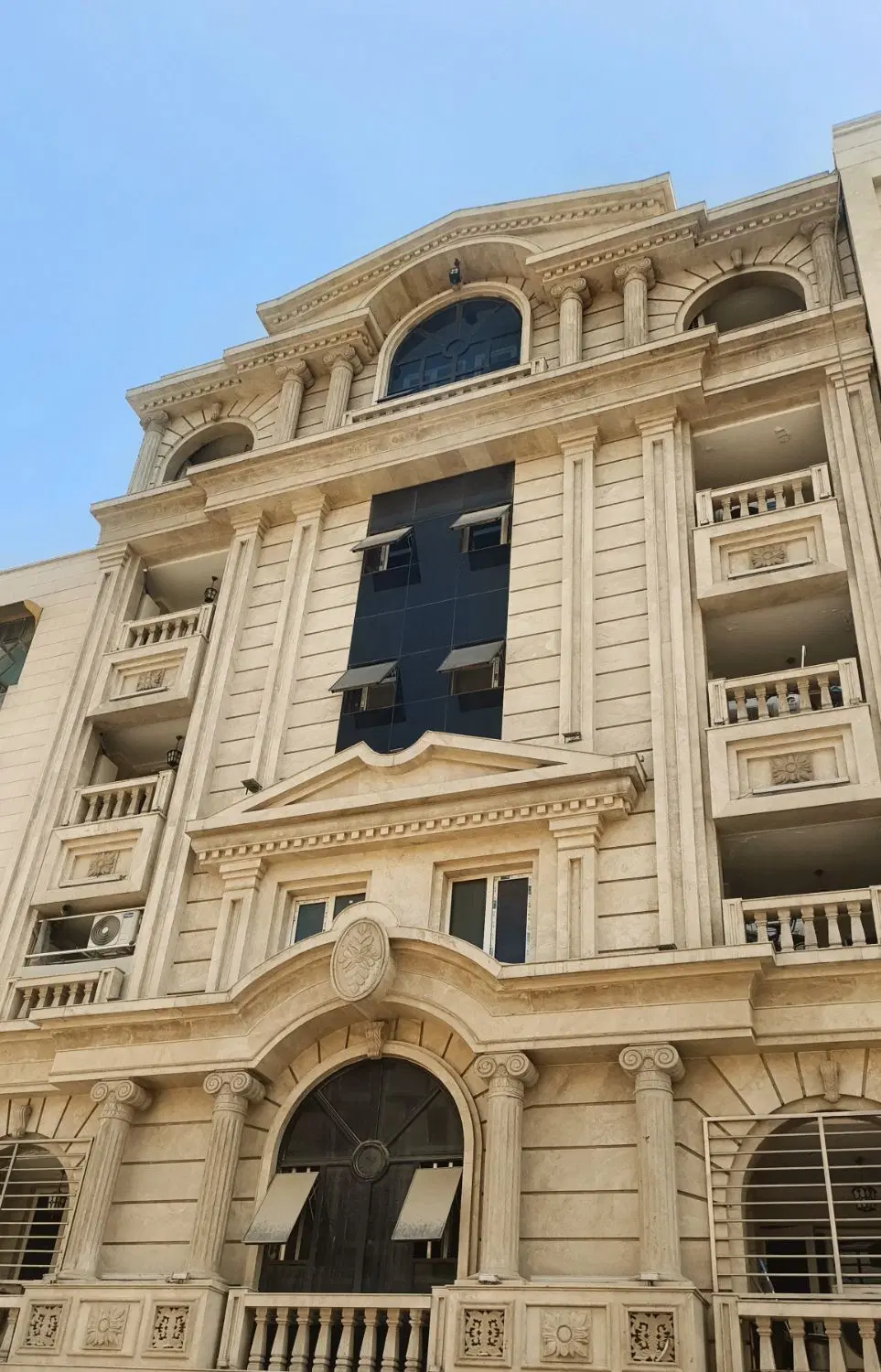 واحد جلو _خیابان شهریور _93 متری