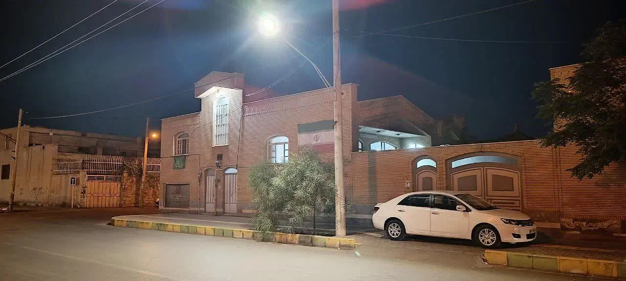 مسکونی و تجاری نبش خ رحمانی