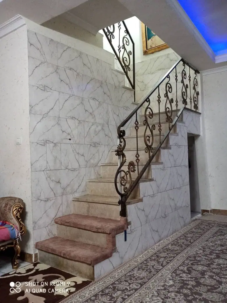 خانه حیاطی60مترزمین120متربنادر2_5طبقه