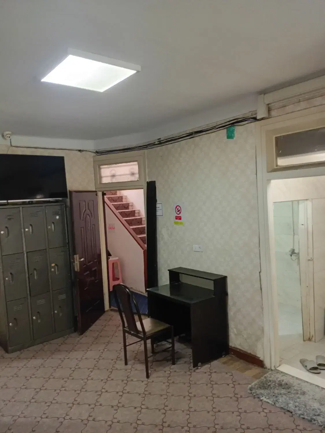 خوابگاه اقامتگاه پانسیون پسرانه پرچم