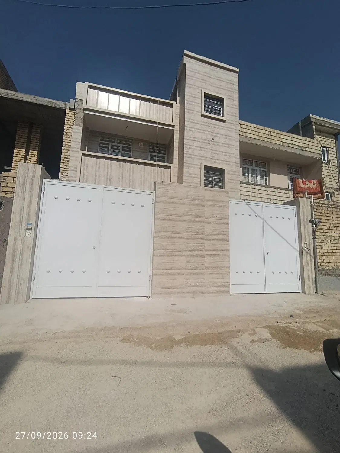 ویلایی دوطبقه حیاط دار