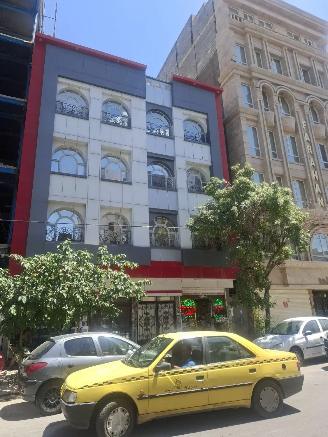 واحد شیک 110متری