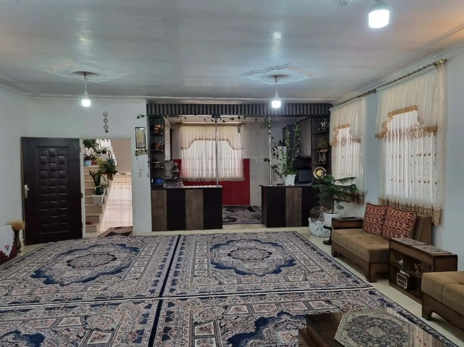 خانه ویلایی دو طبقه