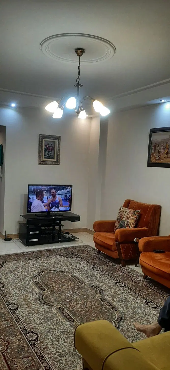 ۶۸ متری دوخوابه کرمان شمالی