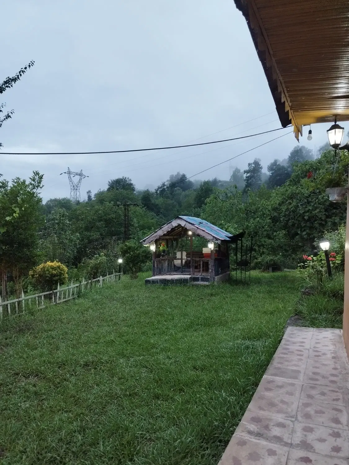 زمین مسکونی فرادنبه