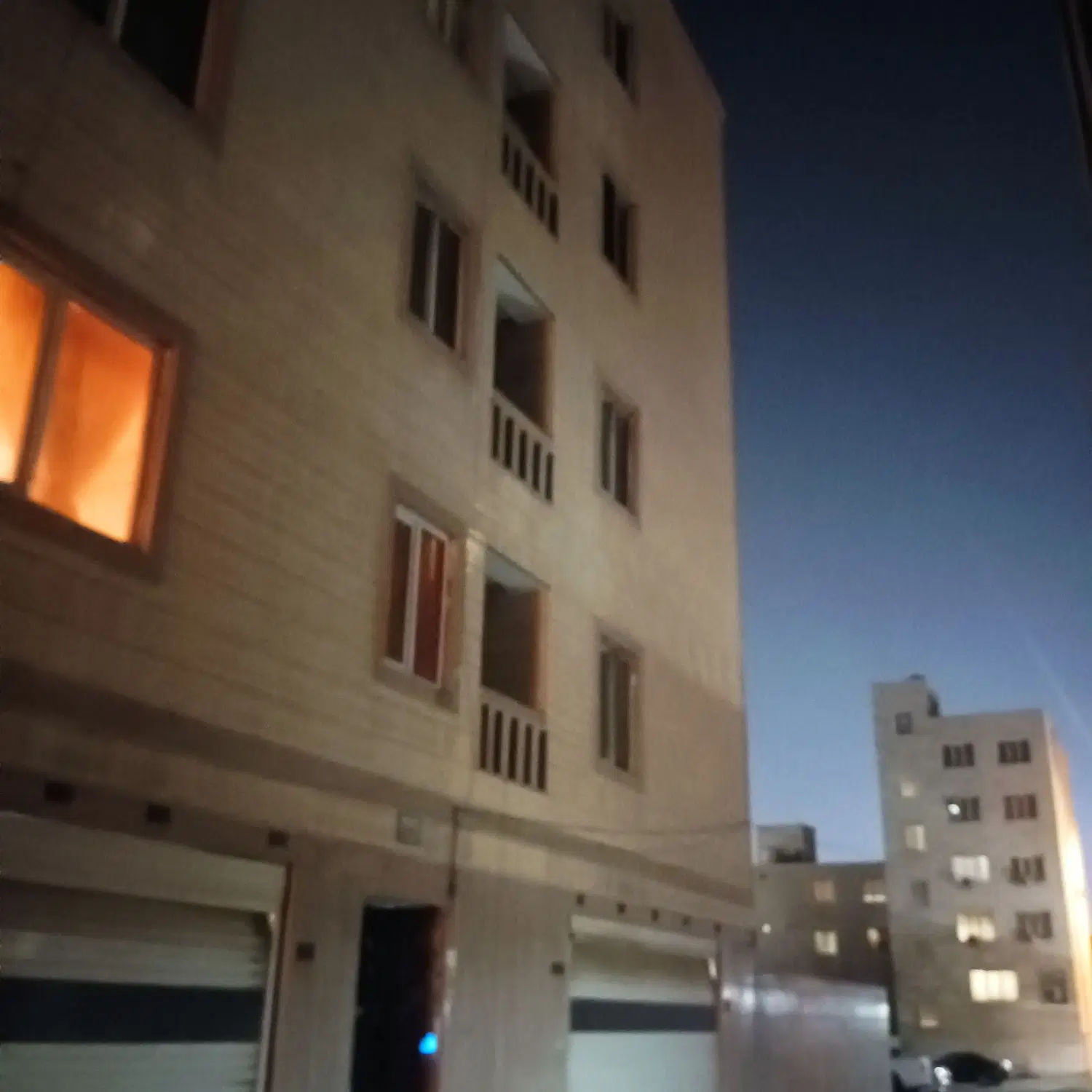 فروش مغازه الهیه جنوبی 25 متری دوسال ساخت