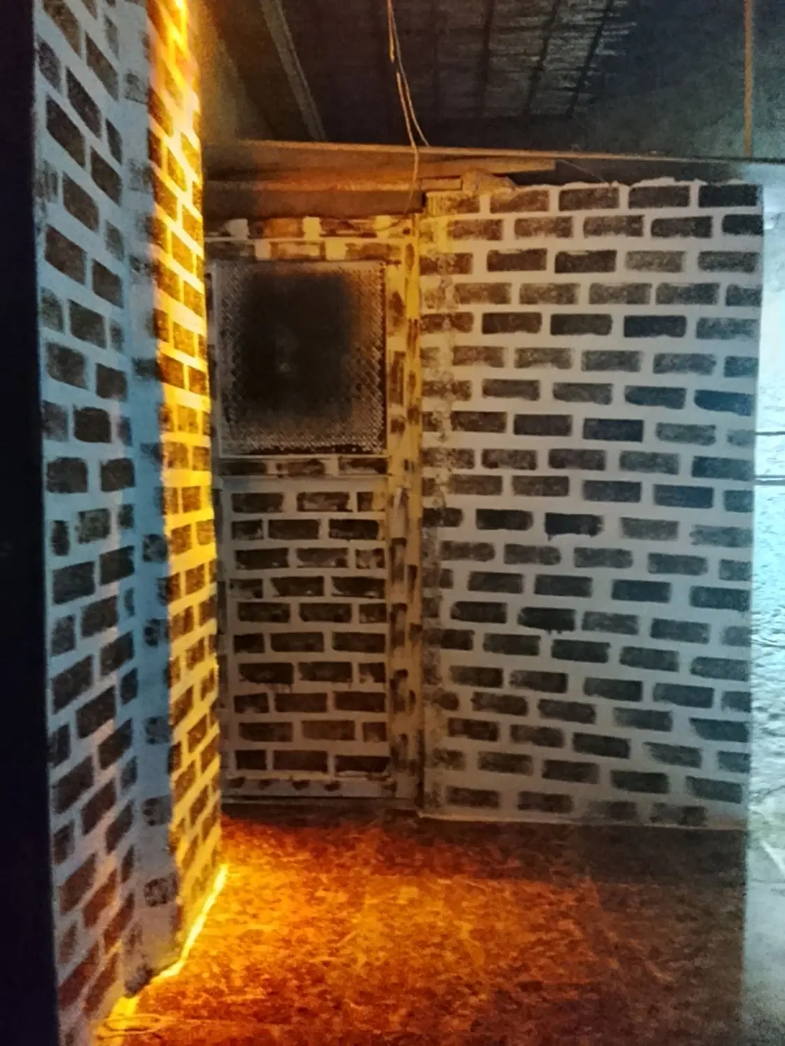 خانه ویلایی رنگ شده گز غربی سند دار