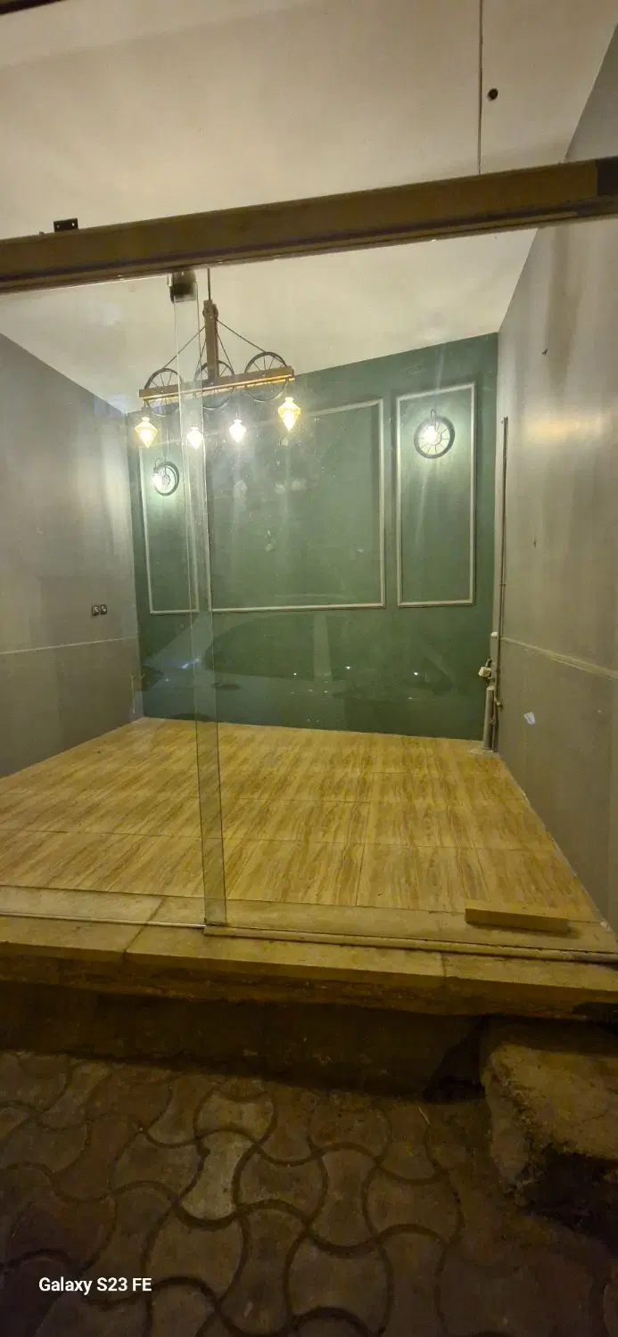 مغازه فروشی