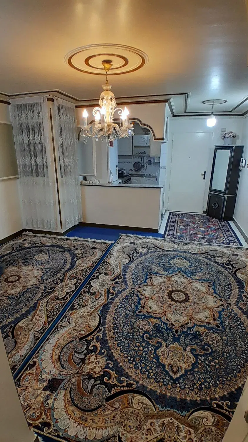 48متری با آسانسور و انباری