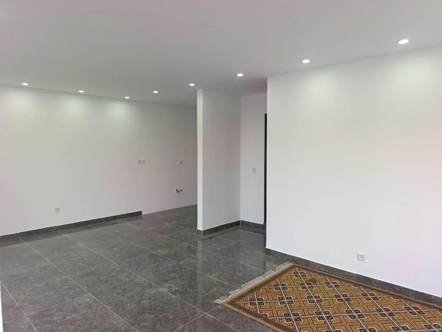 باغچه ویلا شهریار فرارت