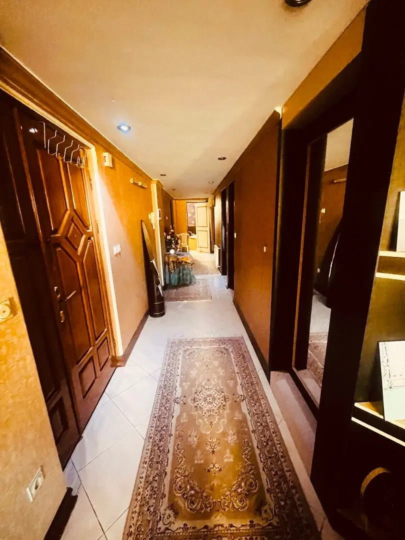 ۱۱۰ متر سه خوابه هزار و یک شب_تک برگ_میثم_جمهوری