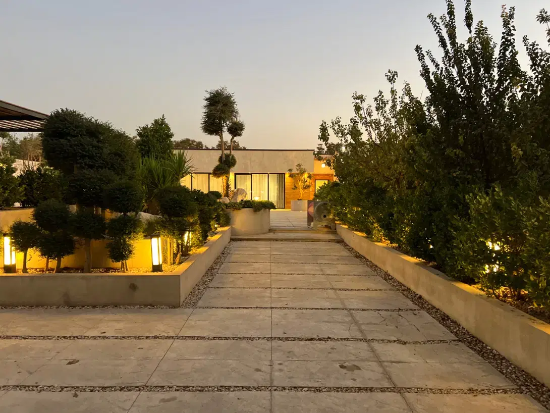 فروش ۱۰۰۰ متر باغ ویلا مدرن سند دار (۳ خوابه)