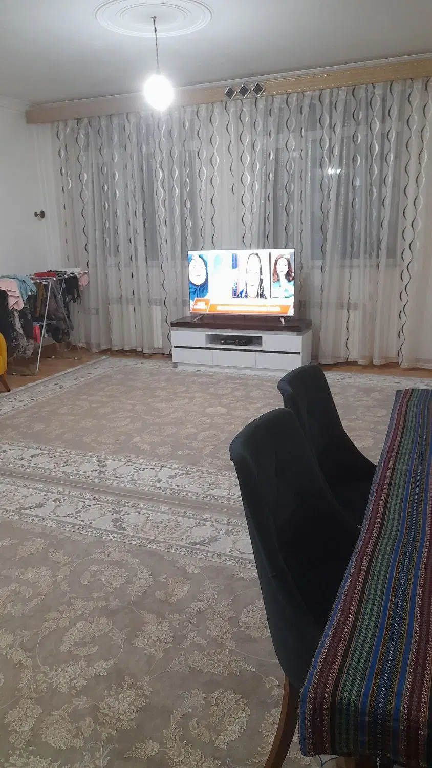 اپارتمان شهرک کوثر۸۵متر بلوک ۵ بغل جهان مارکت