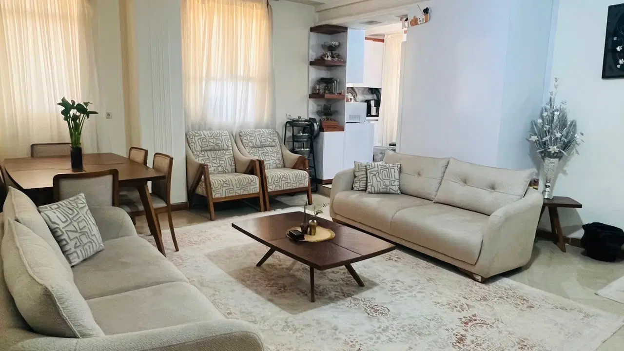 آپارتمان دو تراسه بزرگ با بهترین لوکیشن