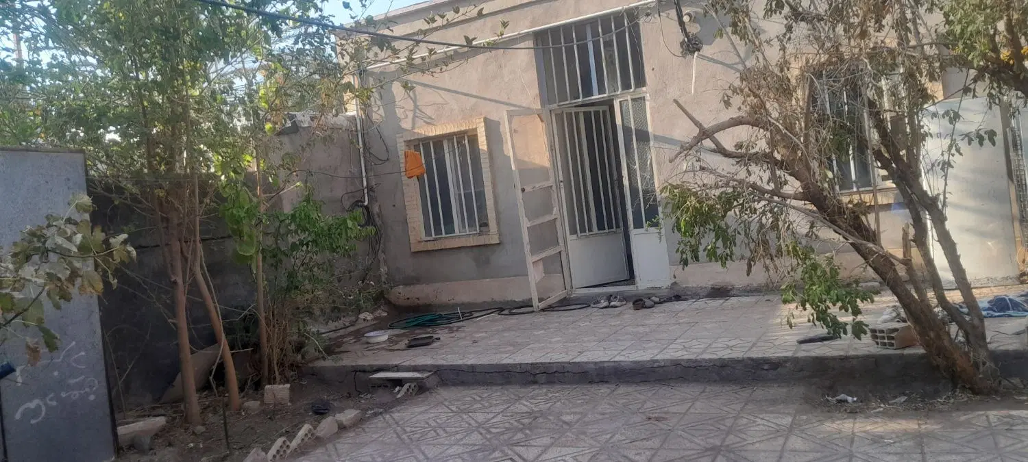 خانه ویلایی در اسفیکان