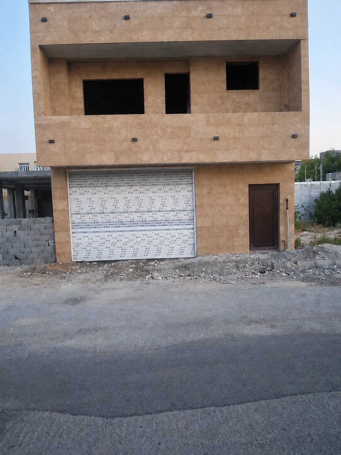 ۱۱۵ متر نوساز، خوش‌نقشه و آماده سکونت