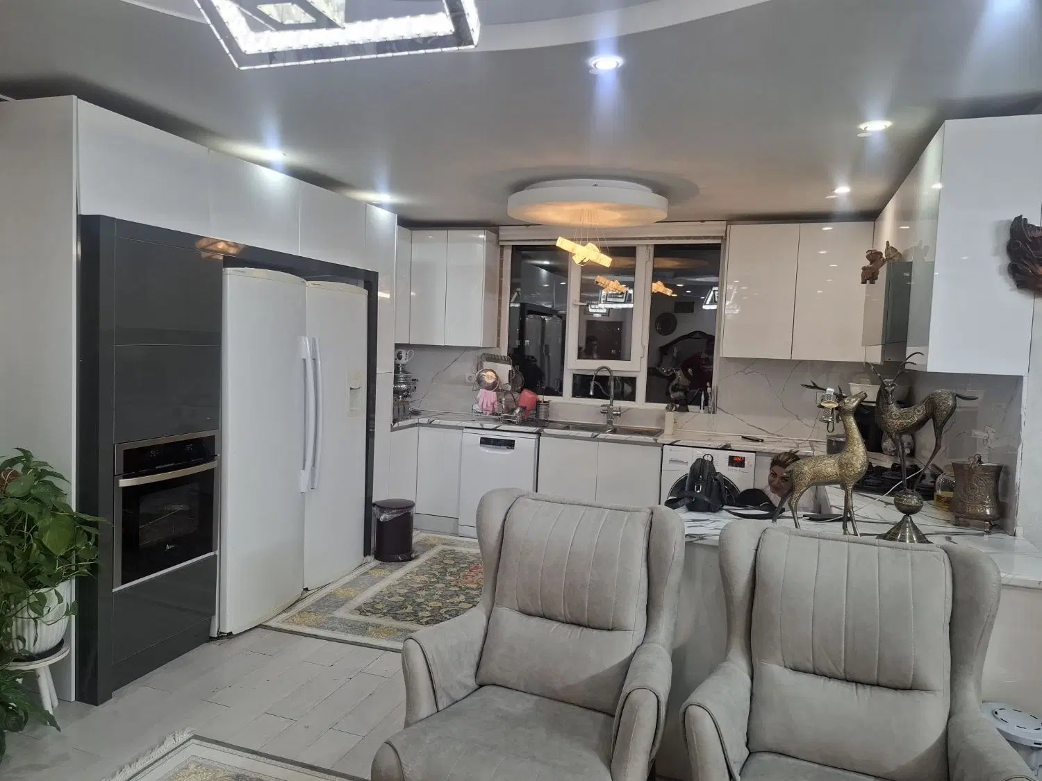 آپارتمان سه خوابه فول امکانات