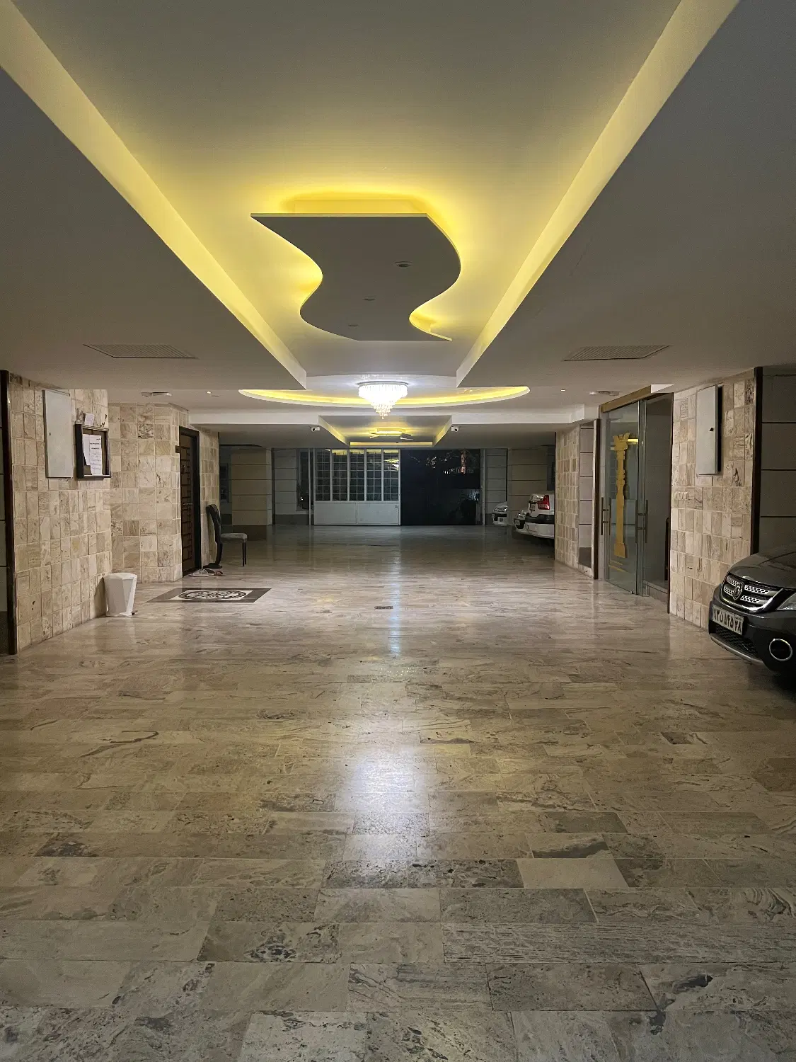 زمین ۱۶۰ متری