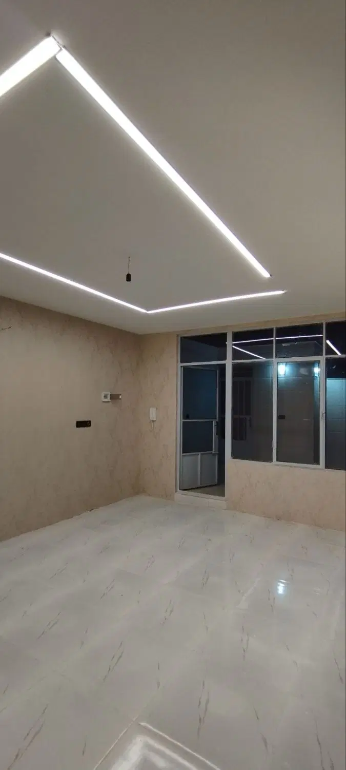 رهن کامل خانه نوساز با صحن حیاط اختصاصی