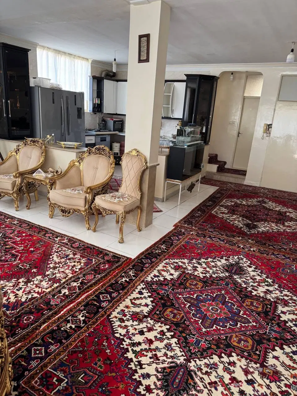 رهن اجاره واحد ۹۰ متری بر خیابان باغمیشه