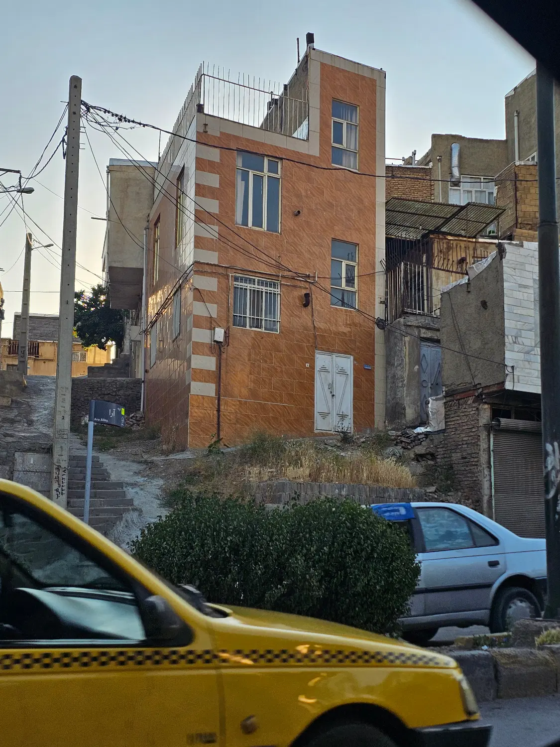 خانه ویلایی کمربندی عباس آباد
