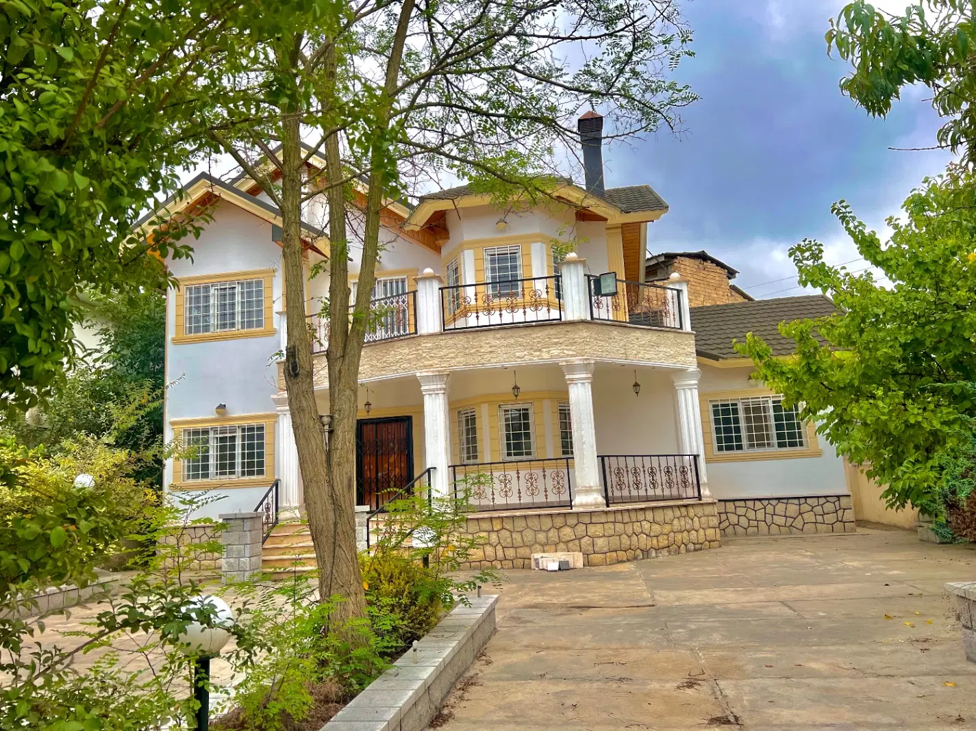 اجاره سالیانه ویلای دربست دوبلکس عیان نشین
