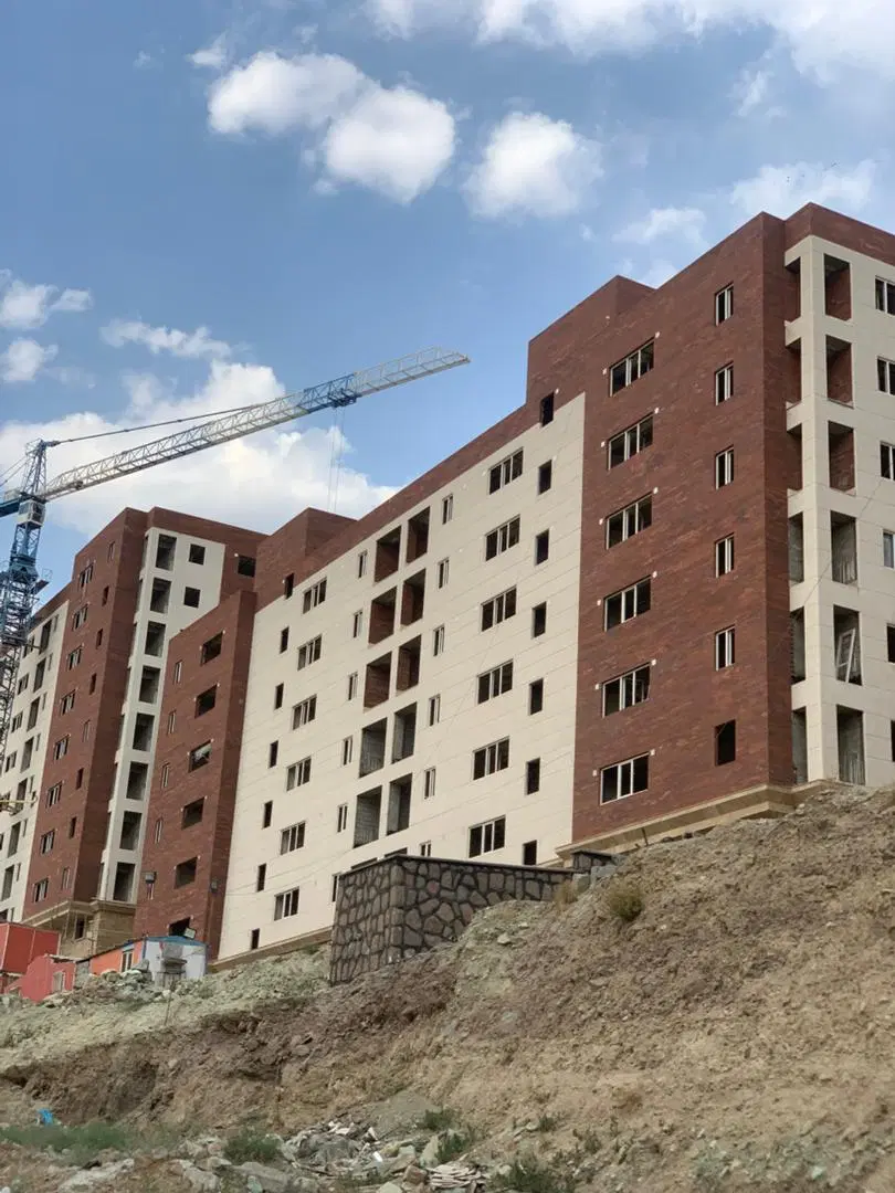 پردیس فاز5_بربلوار_ویودار 105متری_نماسنک