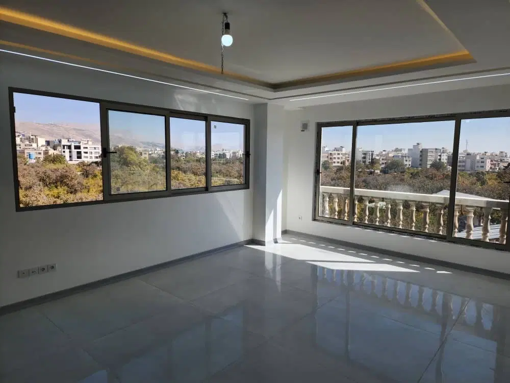 آپارتمان ۱۰۰ متر دو خواب قدوسی غربی