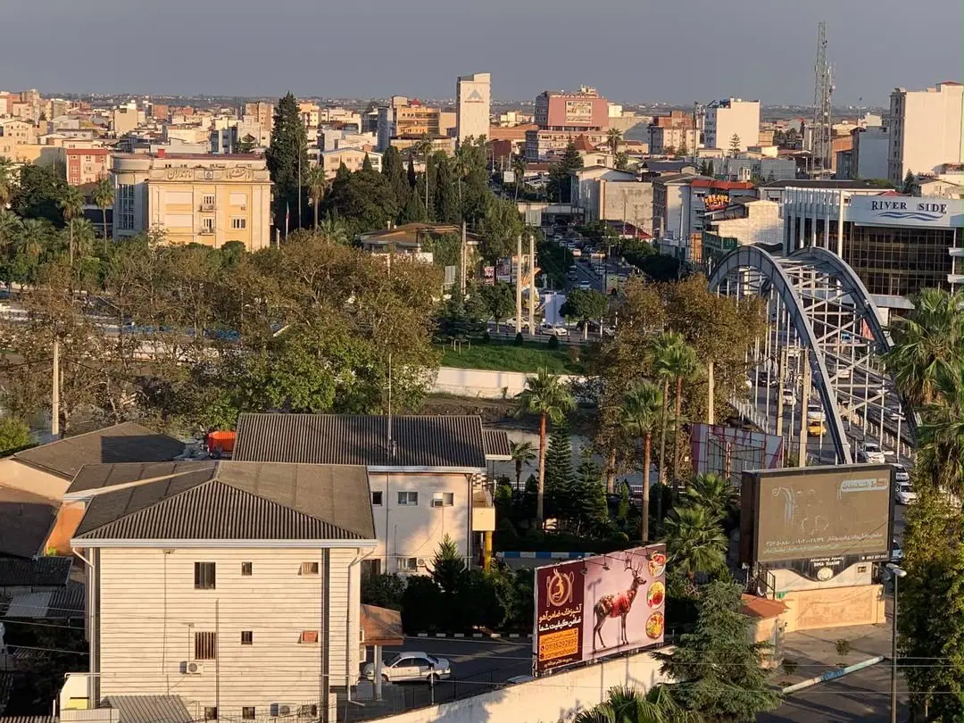 ۱۰۰ متر _ طبقه ۸ _ پاسداران _ فول _ خوش قیمت