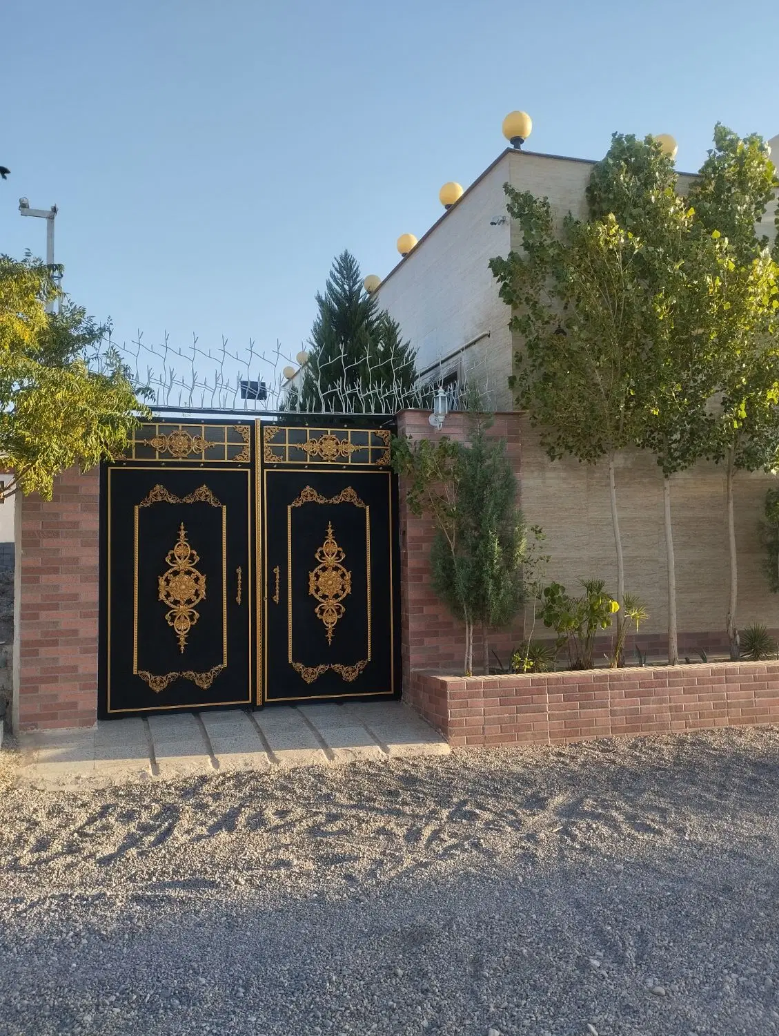 ویلا بسیار شیک استان کرمان-ماهان-هفت باغ