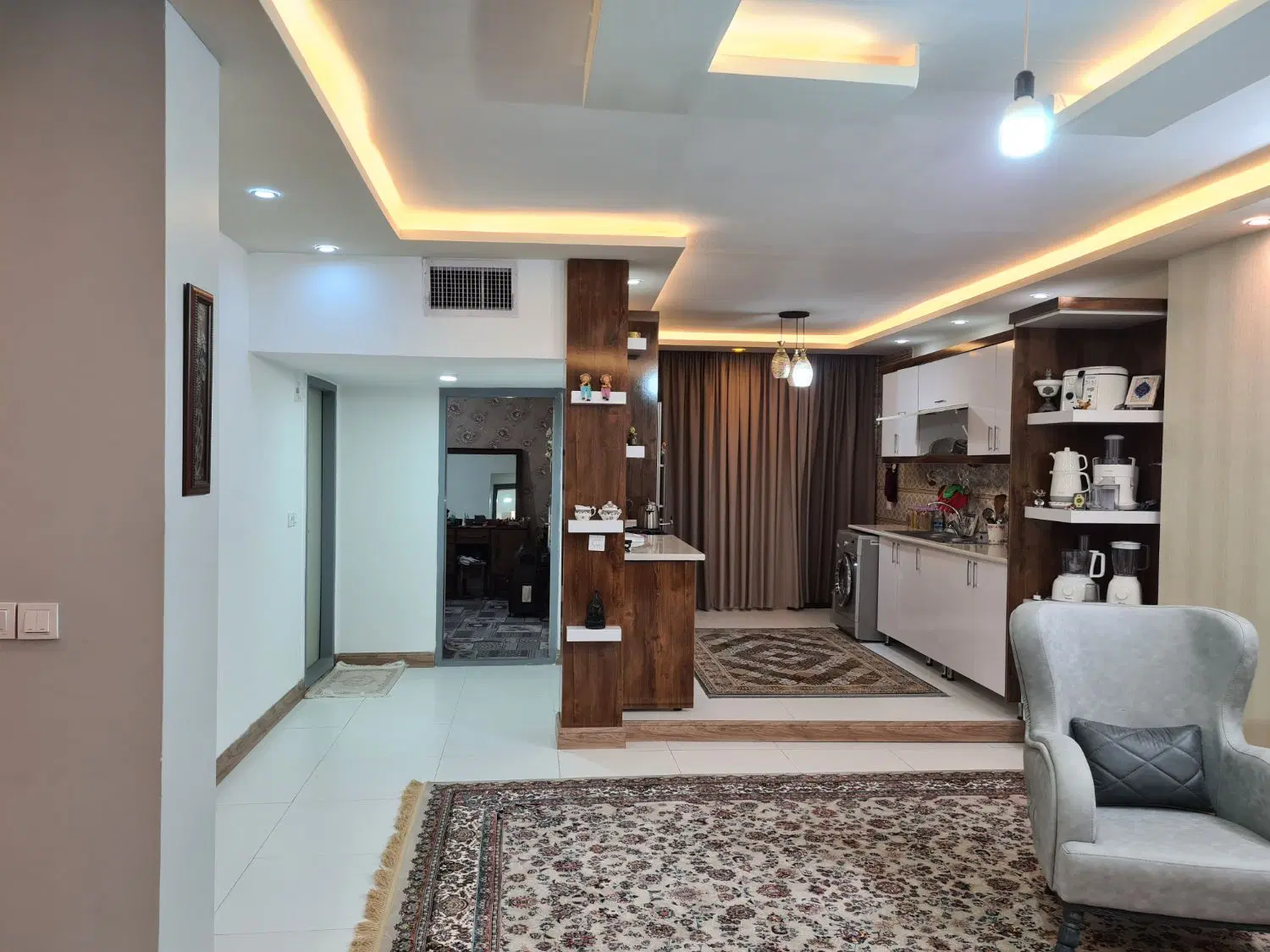 آپارتمان ۹۷ متری شیک قاسم آباد