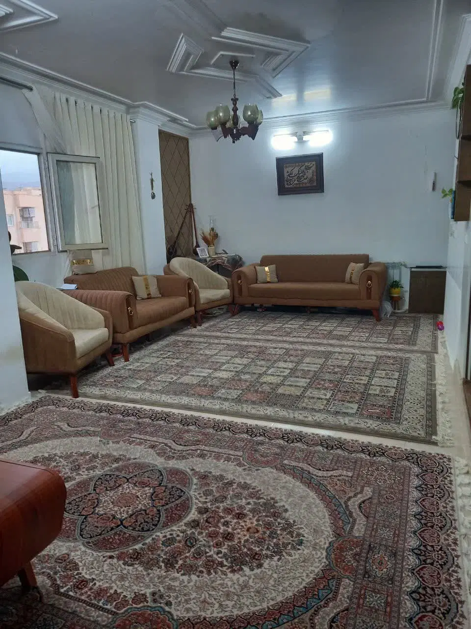مسکن مهر سرافرازی 4طبقه 80متری شیک غرق نور