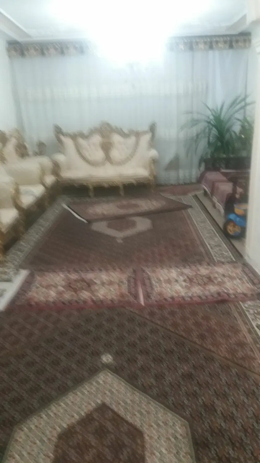 واحد  ۶۰   متری