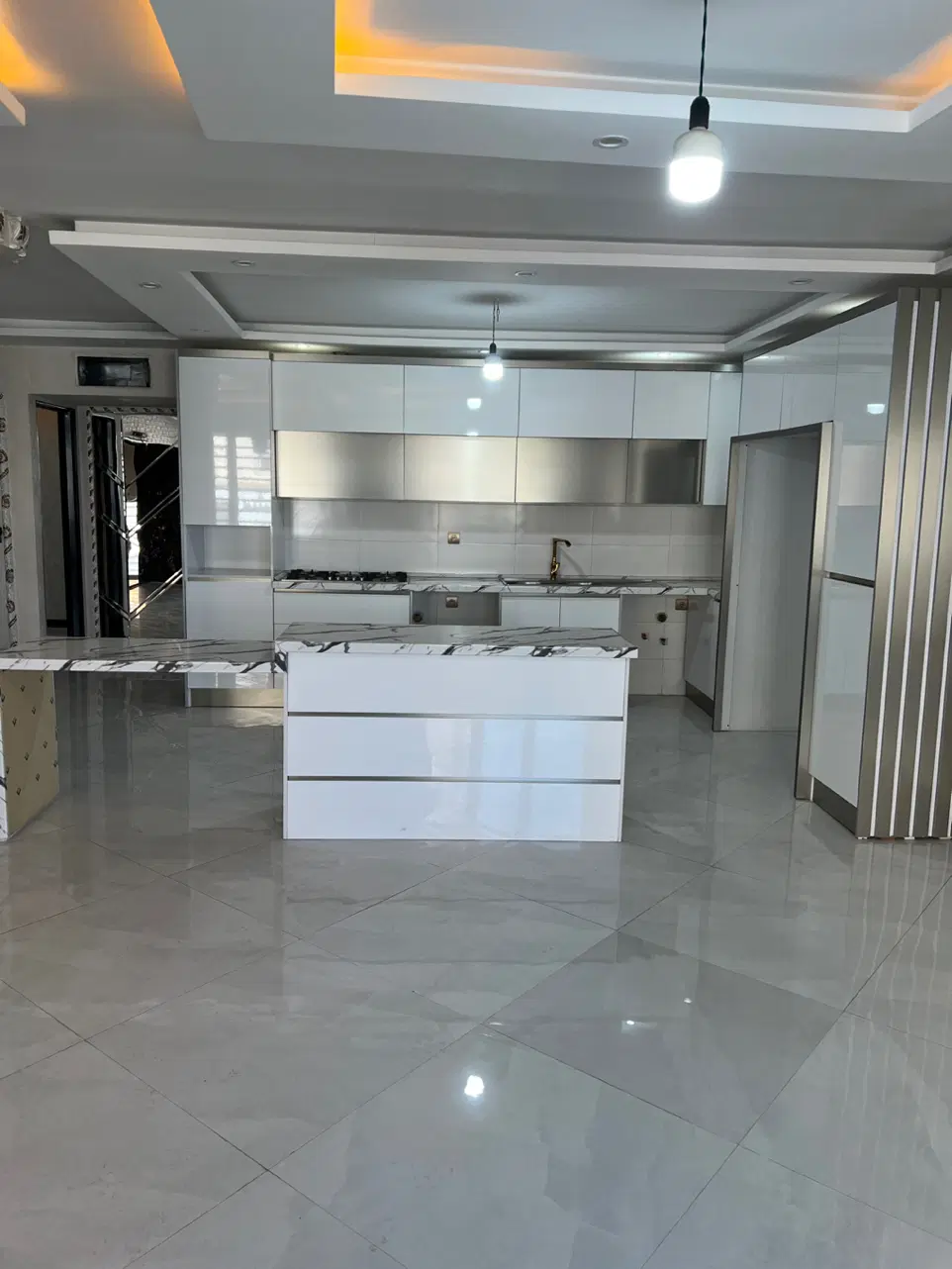 اجاره آپارتمان اداری تاپ لوکیشن پاکدشت
