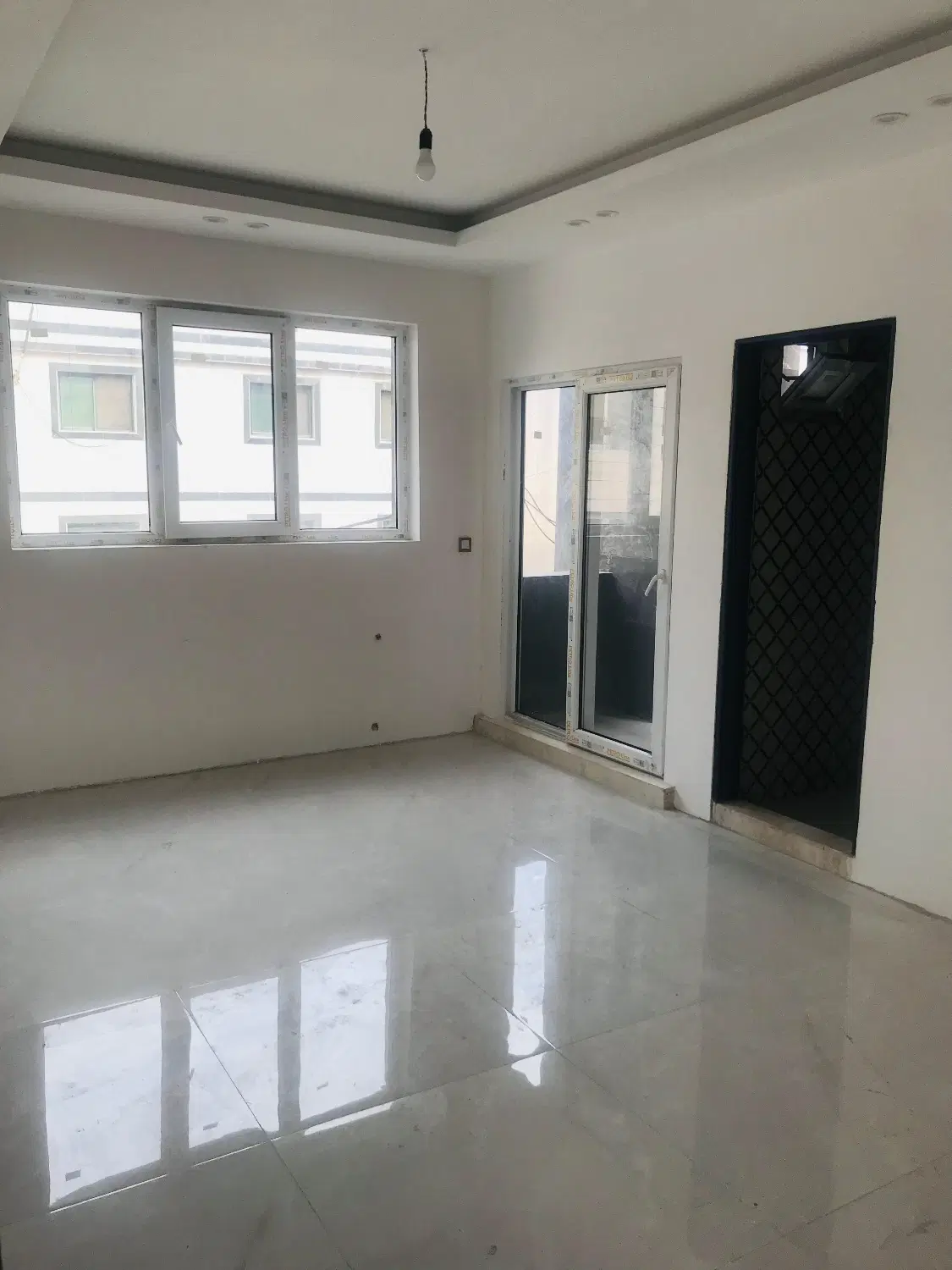 فروش آپارتمان تک واحدی نوساز در آمل