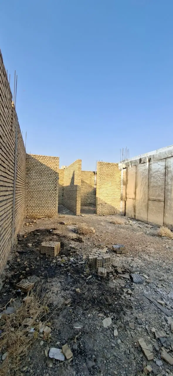 فروش منزل مسکونی ویلایی نیمه کاره