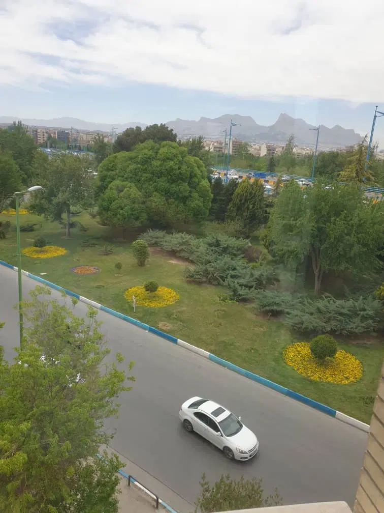 کلنگی ویلایی ۱۱۰۰متری مسرور تپه کازرونی