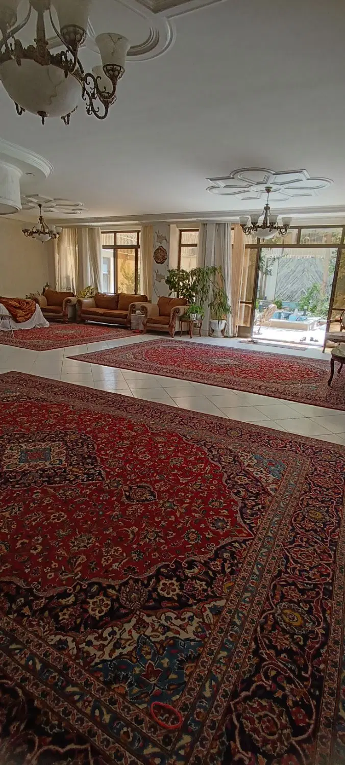 ۱۷۰متر با حیاط اختصاصی