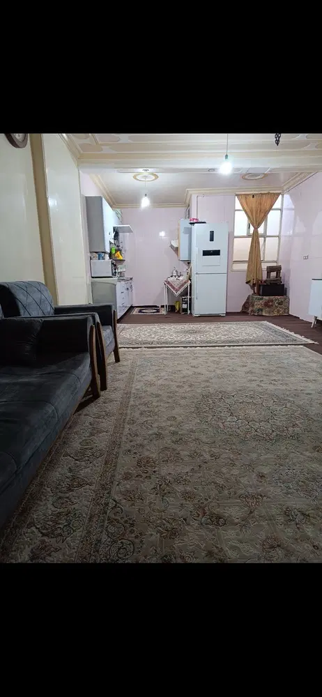 رهن واجاره منزل ۹۰متری درحافظ جنوبی کوچه قادر