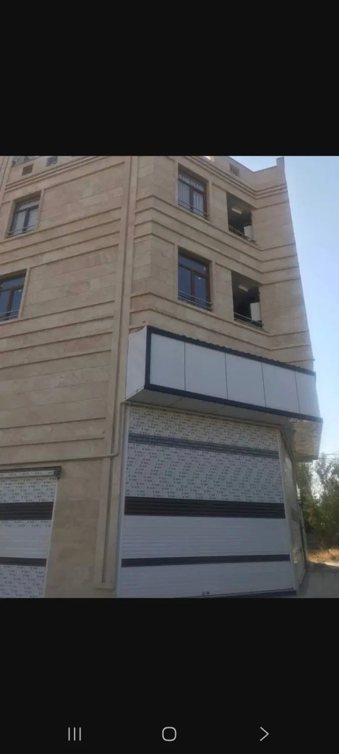 یک باب مغازه۶۰ متری در فردیس شهرک ناز