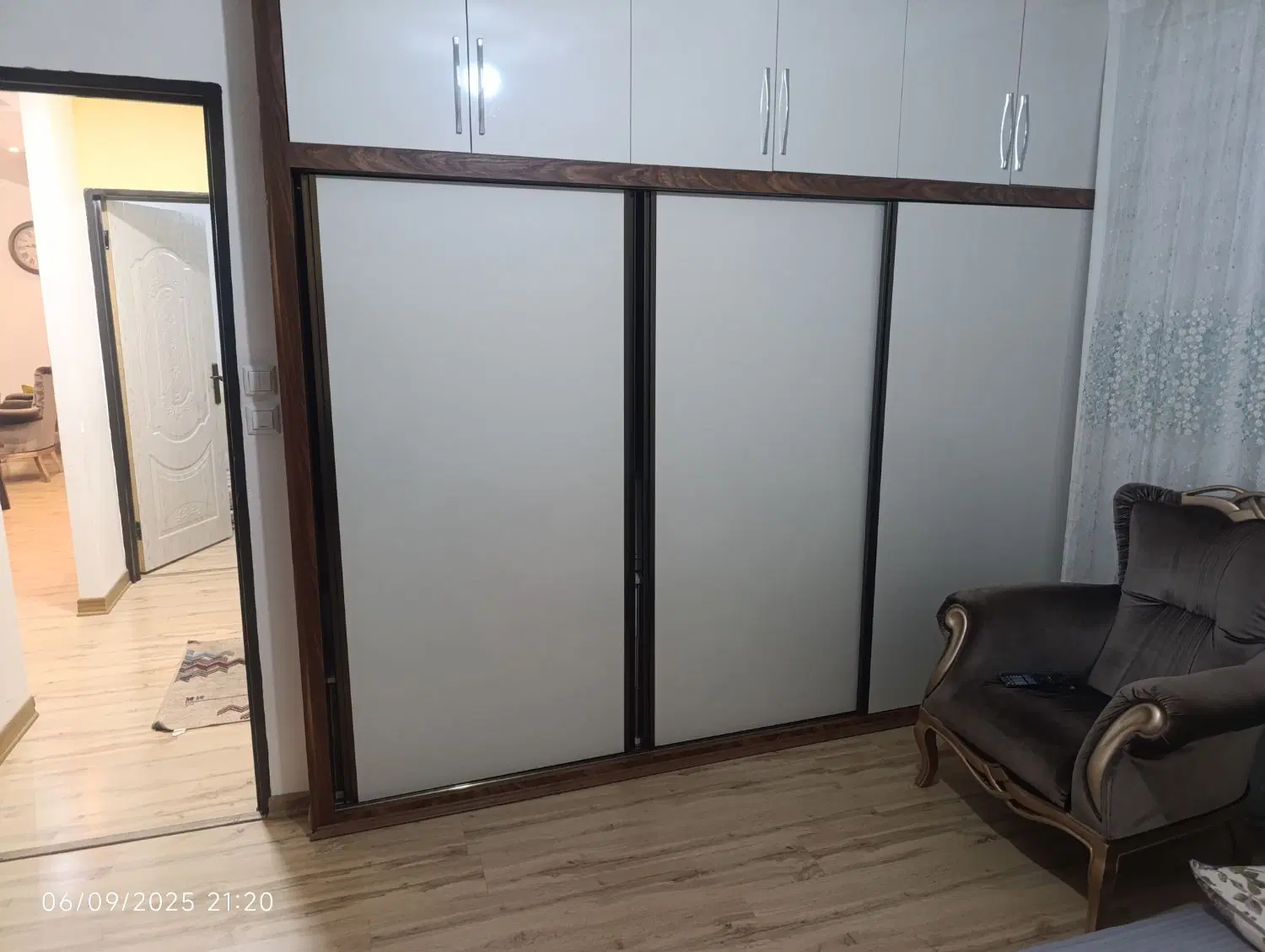 فروش آپارتمان تک‌واحده سه خواب