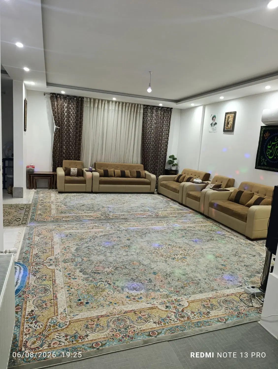 اپارتمان ۱۱۵ متری  پارکینگ . اسانسور