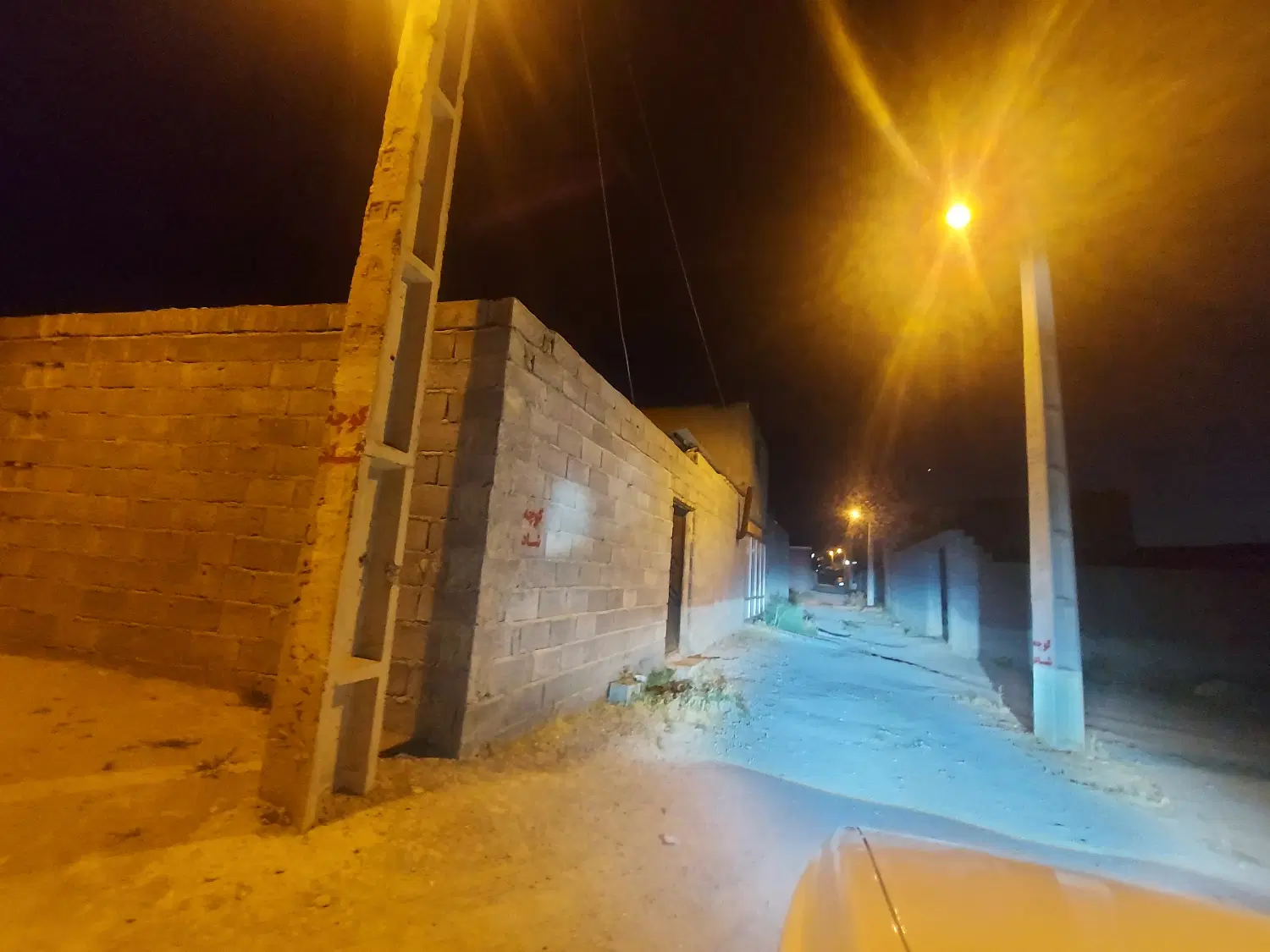 خانه مسکونی نیمه ساخت در شاد باد مشایخ