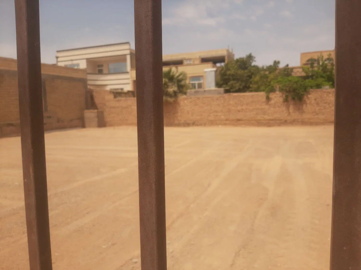 زمین چهار دیواری تجاری امیراباد