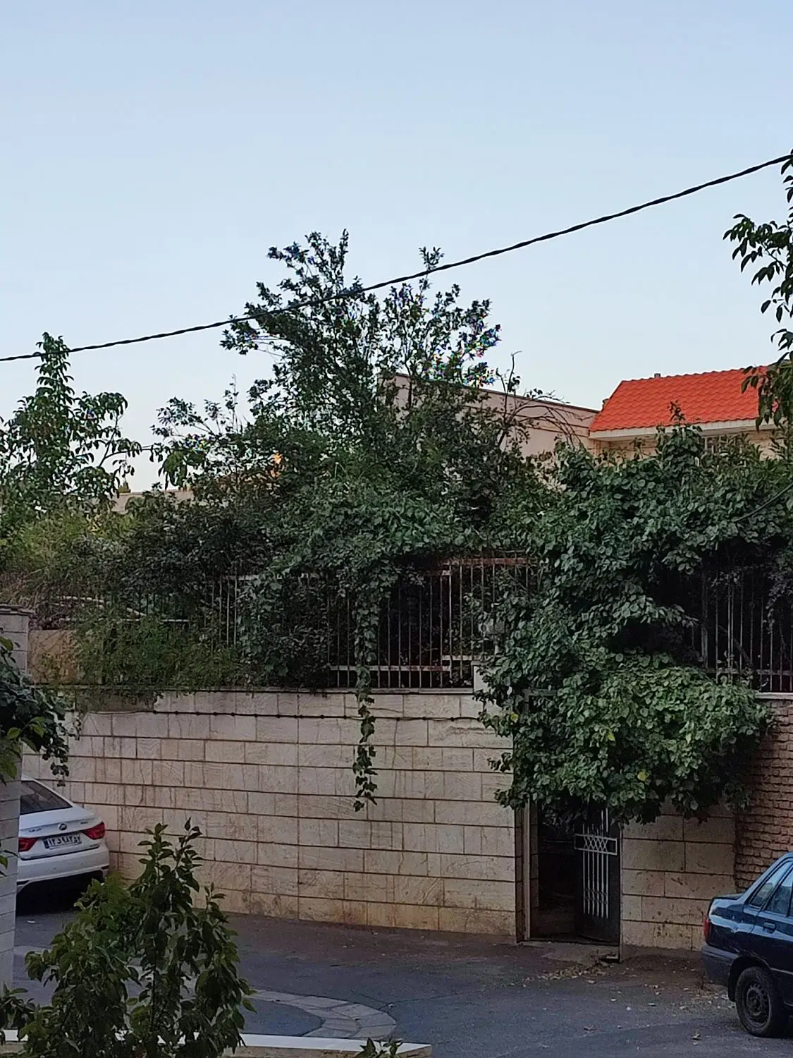 فروش خانه ویلایی دوطبقه در خیابان شهید محلاتی